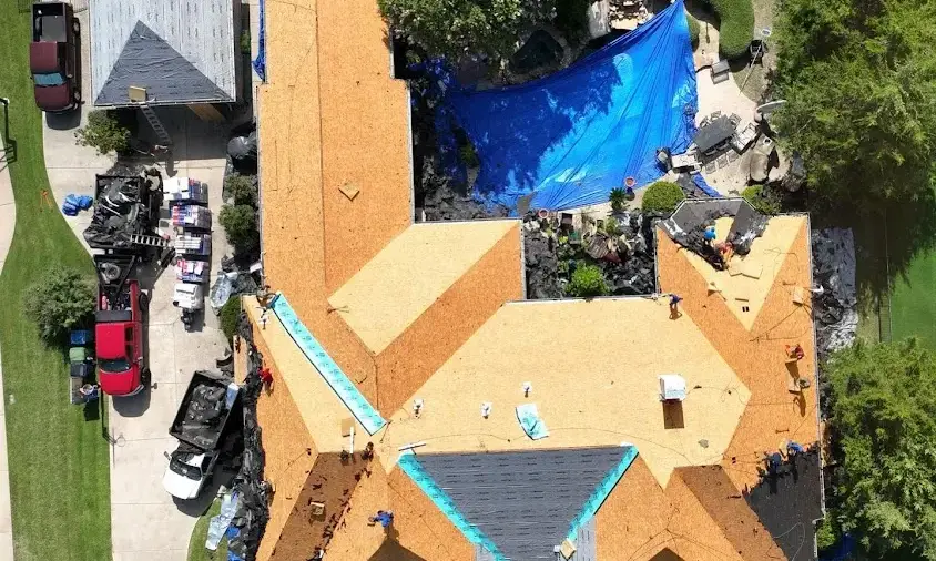 Professional Roof Leak Repair being performed in Alamo